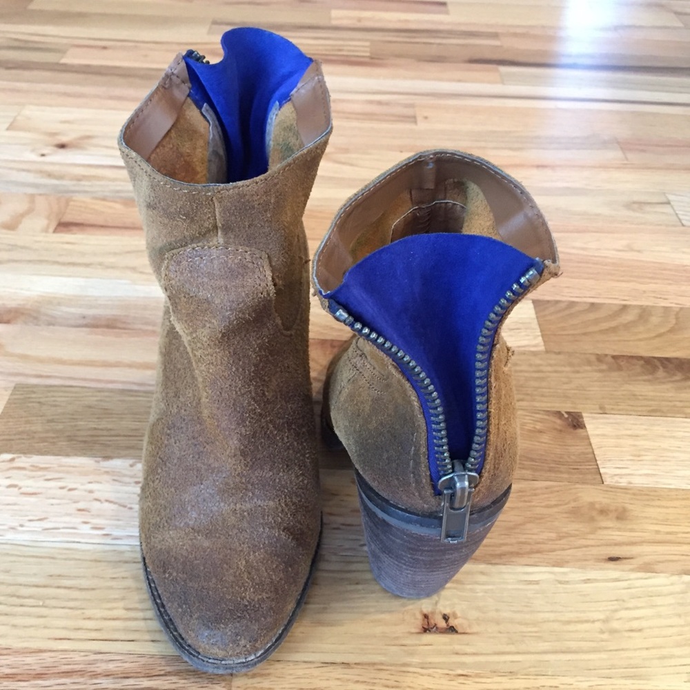 Dolce Vita Brown Suede Booties Size  7.5 (fits 7)